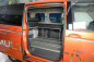 Preview: VanEssa Schlafsystem Surfer zur Kueche geteilt Einzelbett im VW T7 Multivan