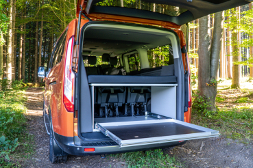 VanEssa Riva rear pull-out in the Ford Tourneo Custom