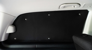 Thermal mats darkening set black silver in a Mercedes V-class back side window