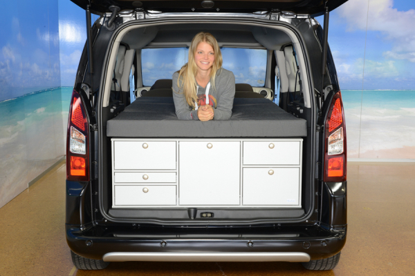 VanEssa sleeping system in addition to kitchen Berlingo 2 / Partner Tepee, rear view