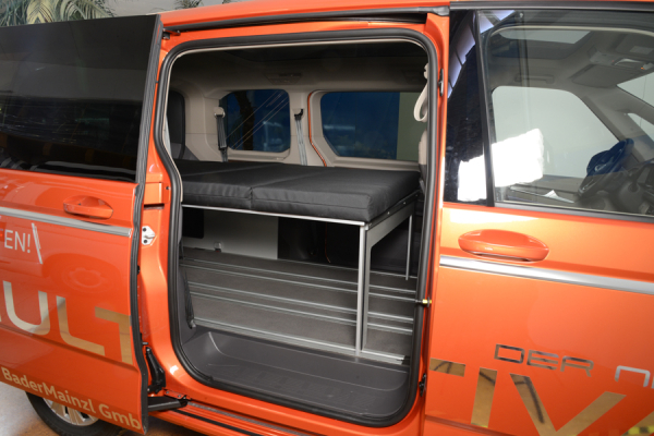 VanEssa Schlafsystem Surfer im VW T7 Multivan