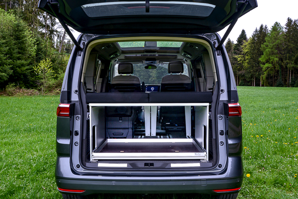 VanEssa Riva rear pull-out and sleeping system in the Volkswagen bus