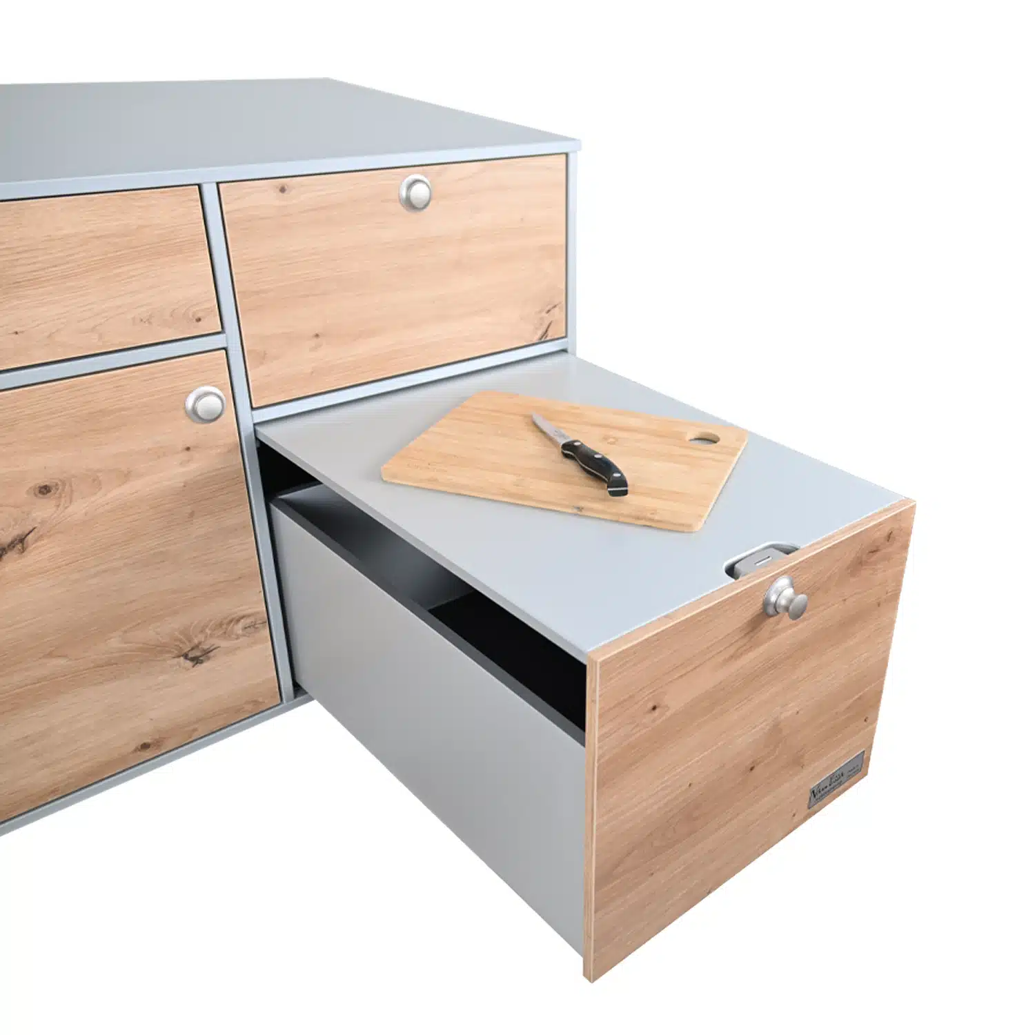 Extendable table silver with cutting board