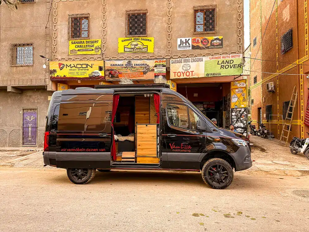 Sprinter Camper mit knapp 6 Meter Fahrzeuglänge