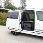 Caddy und Caddy Maxi 5 Schlafsystem Surfer geteilt Matratze rechts im Aufbau