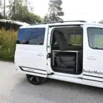 Caddy und Caddy Maxi 5 Schlafsystem Surfer geteilt Matratze im Aufbau rechts