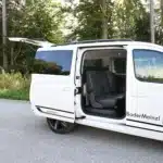 Caddy und Caddy Maxi 5 Schlafsystem Surfer geteilt im Packzustand Sitze hochgeklappt