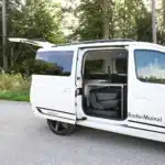 Caddy und Caddy Maxi 5 Schlafsystem Surfer geteilt Liegefläche im Aufbau links