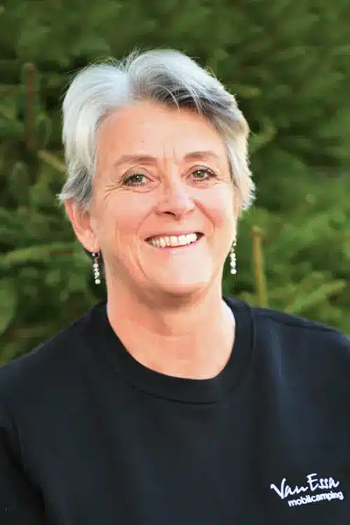 Claudia Buchhaltung Mitarbeiterfoto