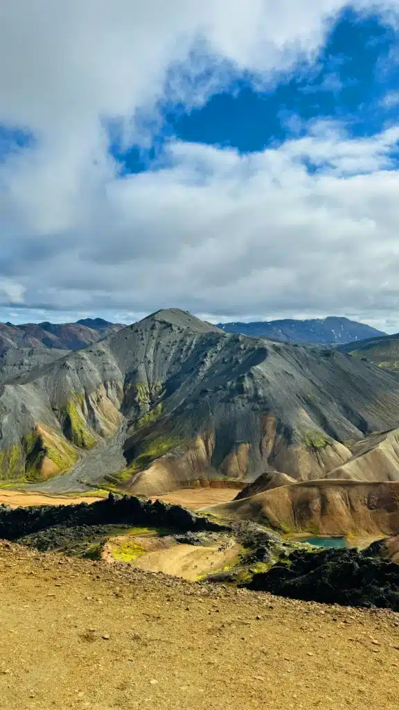 VanEssa Camper auf Reisen durch Island