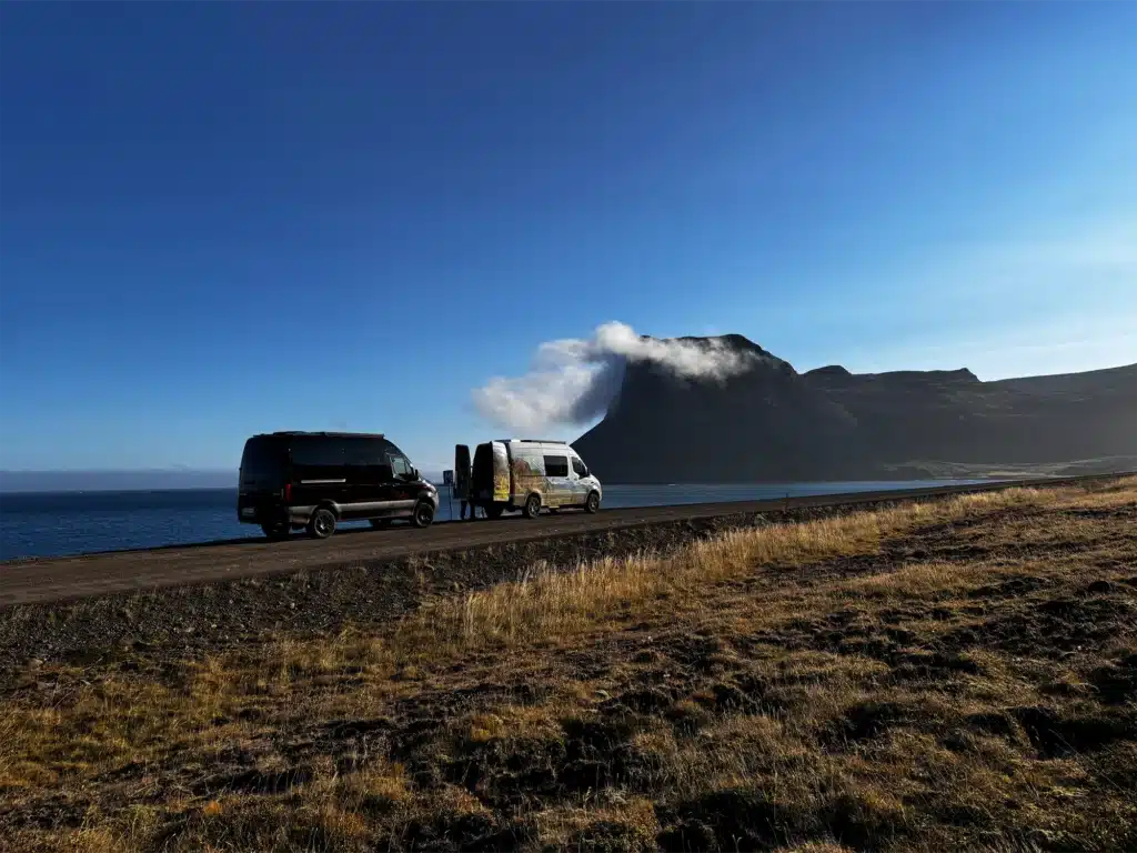 VanEssa Camper auf Reisen durch Island