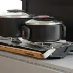 Tourneo Transit Tourneo Custom camping modules open double-burner gas hob with two pots on Riva kitchen module