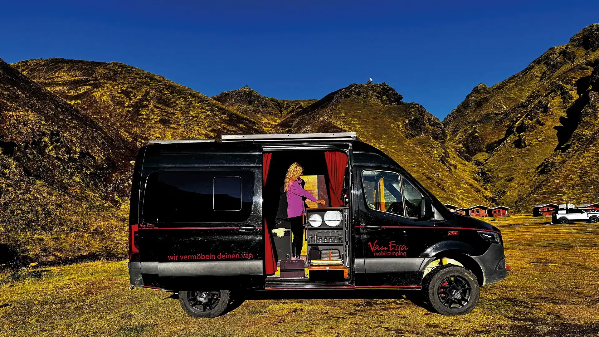 VanEssa Camper Mercedes Sprinter 2024 auf Island