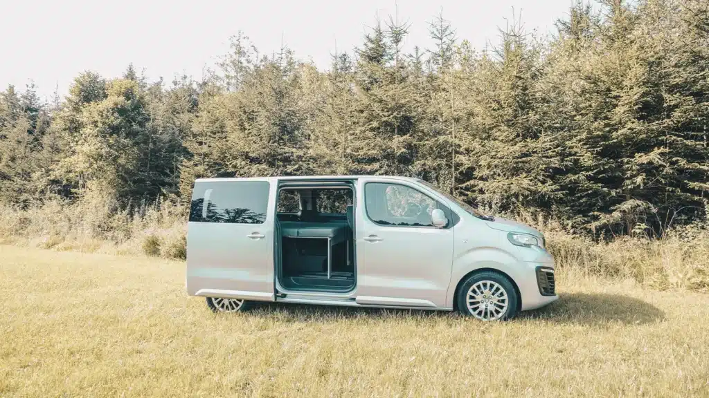 Pössl Vanster camping modules Sleeping system installation