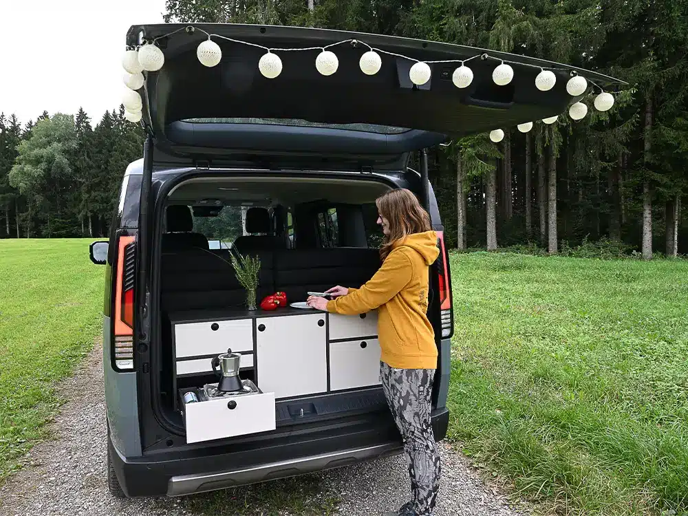 E-Van Kia PV5 Passenger als Camper