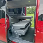 Kia-PV5-schlafsystem-surfer-geteilt