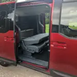 Kia-PV5-seitlich-Stauraum