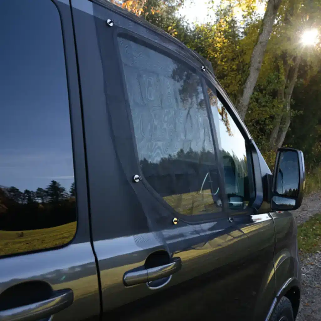 Mosquito net for vans and minivans on the Ford Custom