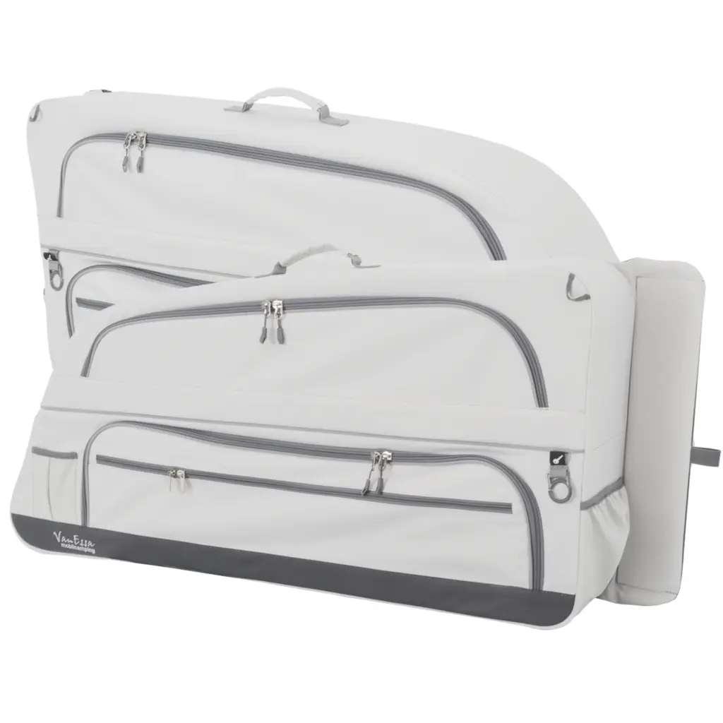 Mercedes Packtaschen paar hell