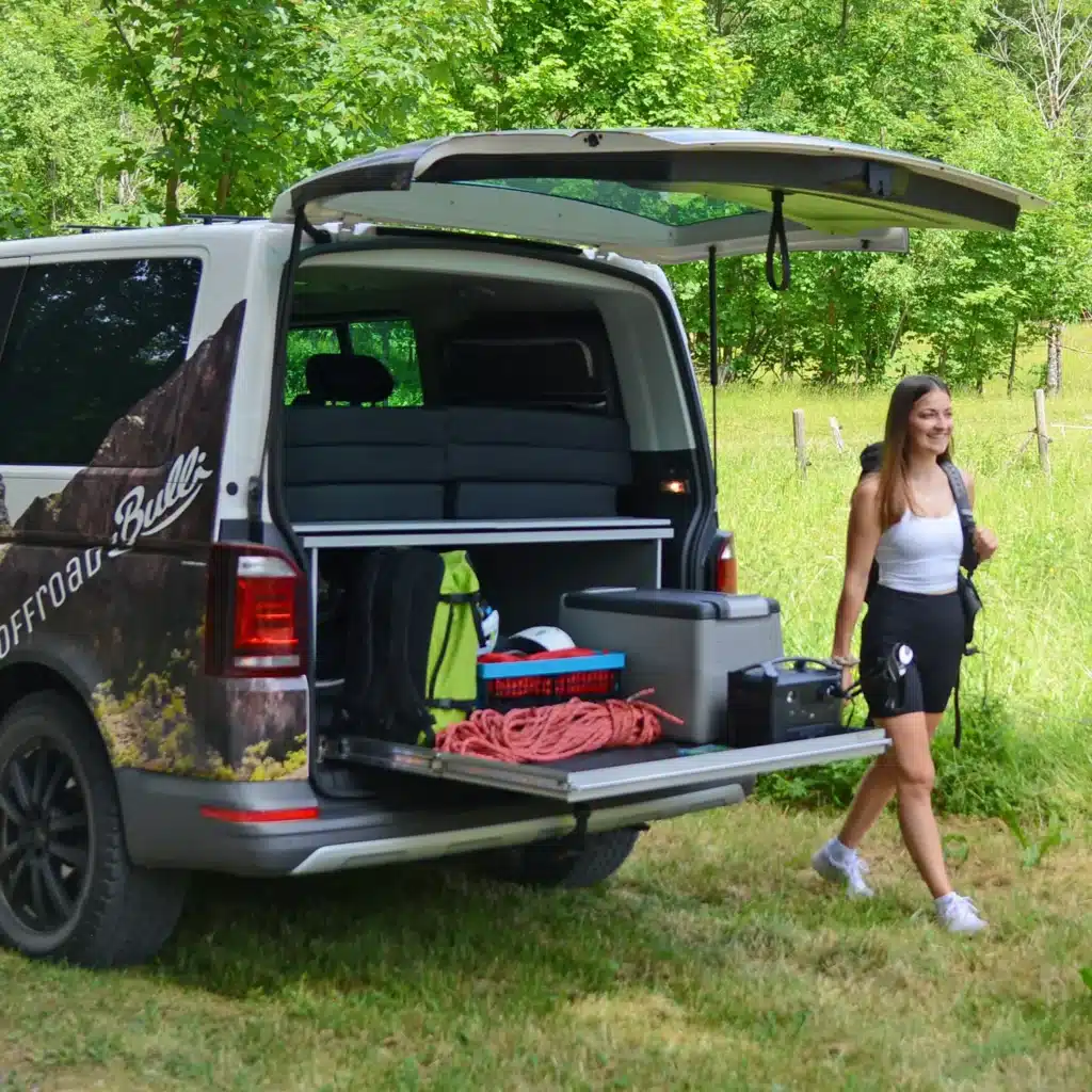 Heckauszug Riva im Volkswagen T5 T6 am Berg Wandern