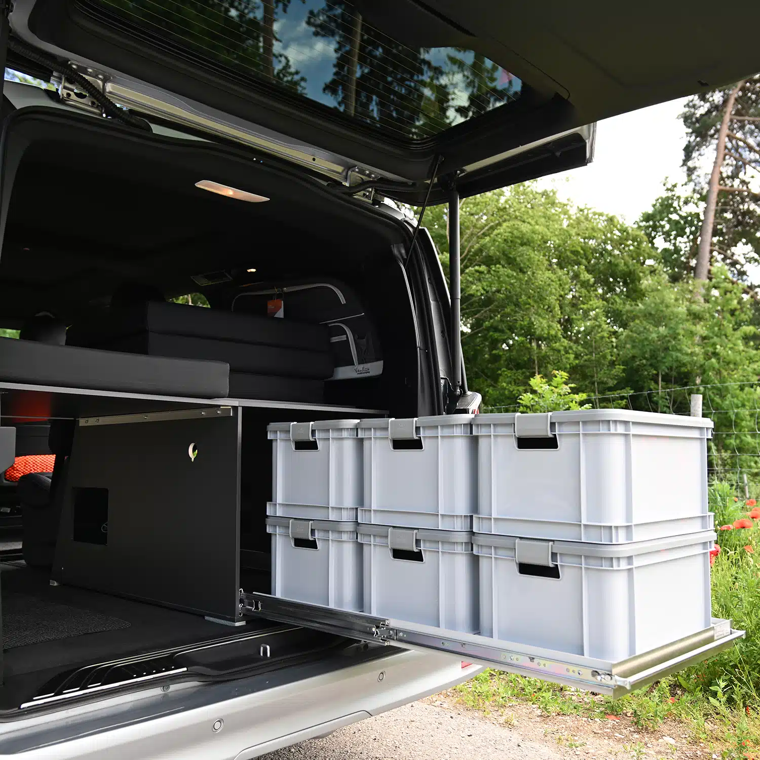 arco-system-graphit-mercedesstapelboxen-heck-detail