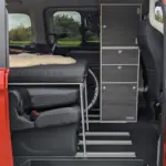 VanEssa Arco System Einzelbett mit Fahrrad und Modulturm Innenraum Ansicht