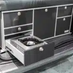 VanEssa Heckküche niedrig Korpus-Silber Front-Schwarz-matt im Minivan Kocher