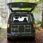 VanEssa Heckküche niedrig Korpus-Silber Front-Schwarz-matt im Ford Tourneo Connect Caddy