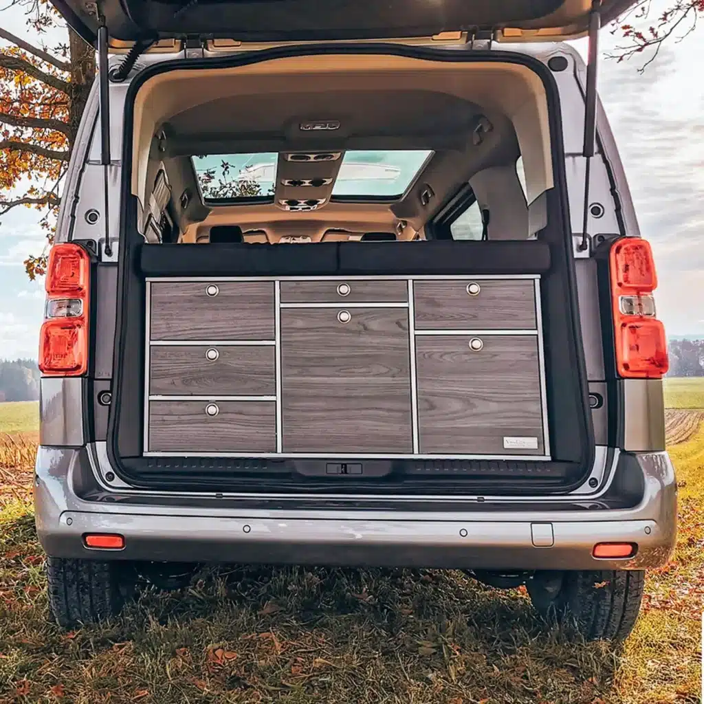 VanEssa rear kitchen 53 body-silver front-Swiss in Stellantis PSA van rear view