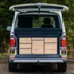 VanEssa Heckkueche 53 Korpus-Graphit Front-Wildeiche VW T5 T6 Multivan Heckansicht