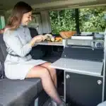 Oslo Kuechenmodul Silber Schwarz-matt Gemuese schneiden