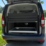 riva-heckauszug-caddy-connect-ausgezogen-heck-packzustand-graphit