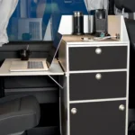 Kaffeebar Modulturm VanEssa mit Kaffeemaschine, Handyladen und Laptop