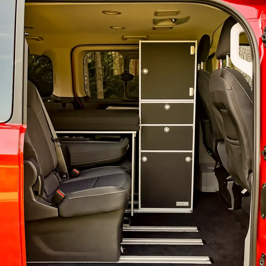 Modulturm WC Korpus-silber Schwarz-matt im Ford Custom