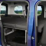 Schlafsystem zur Heckkueche Berlingo III Rifter Proace City Verso Combo E seitlich