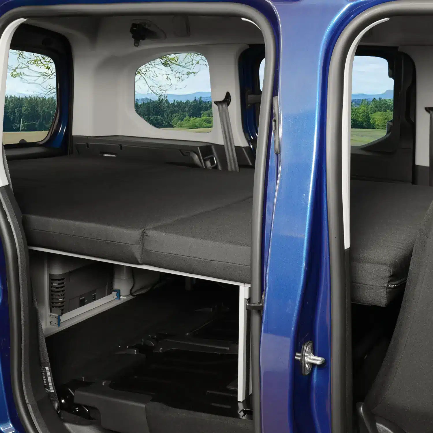 Schlafsystem zur Heckkueche Berlingo III Rifter Proace City Verso Combo E seitlich