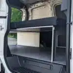 VanEssa Schlafsystem Surfer geteilt VW ID Buzz Stauraum