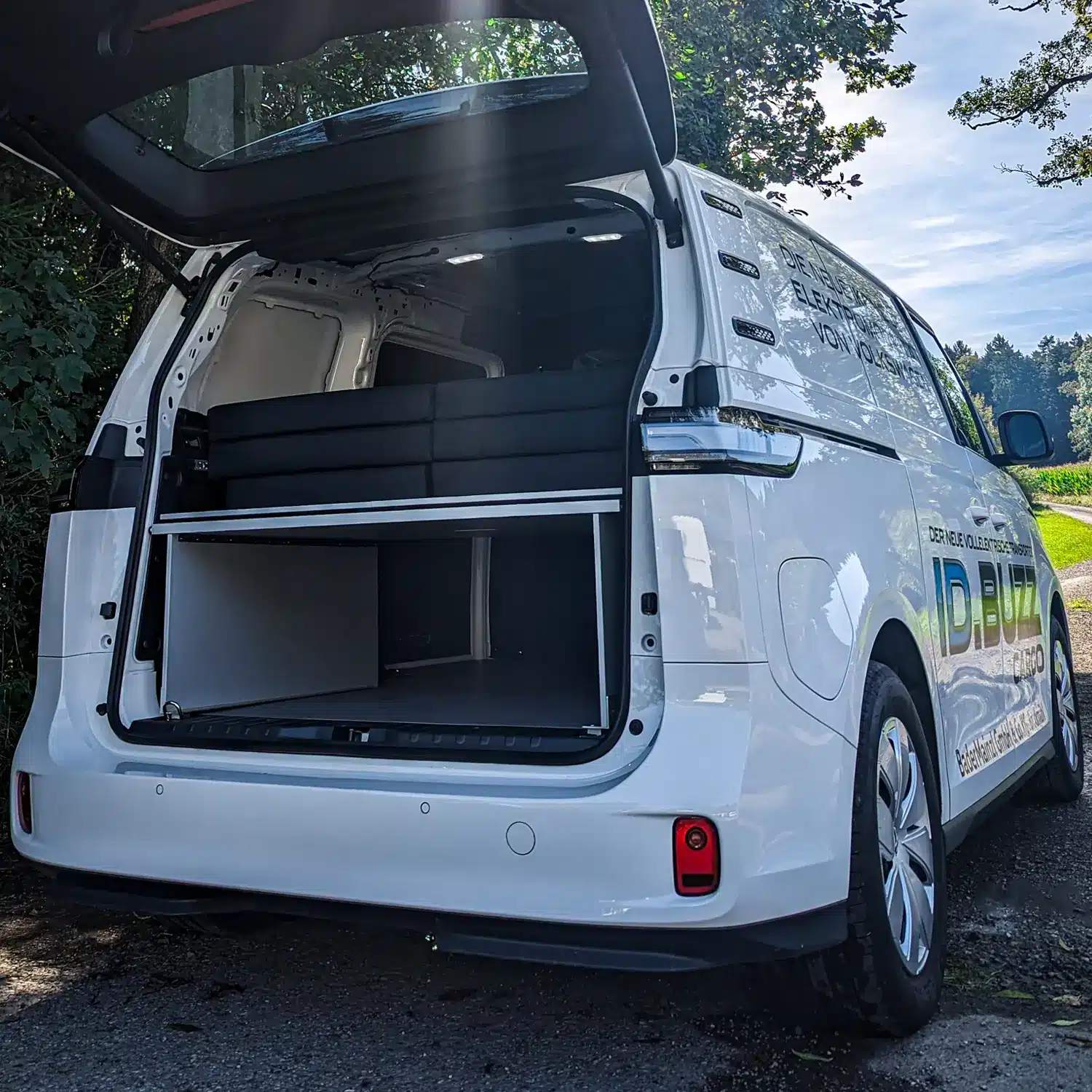 VanEssa Schlafsystem Surfer geteilt VW ID Buzz unten