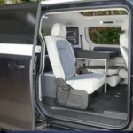 Schlafsystem Surfer geteilt VW ID Buzz halb aufgebaut