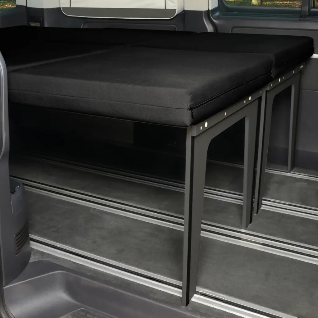Schlafsystem Surfer geteilt VW T5 T6 Multivan Beach seitlich aufgebaut