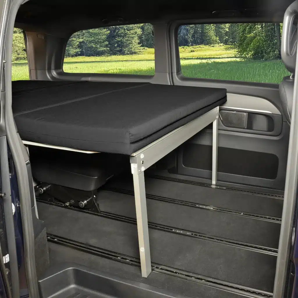 Schlafsystem Van Mercedes Heckansicht Seitenansicht