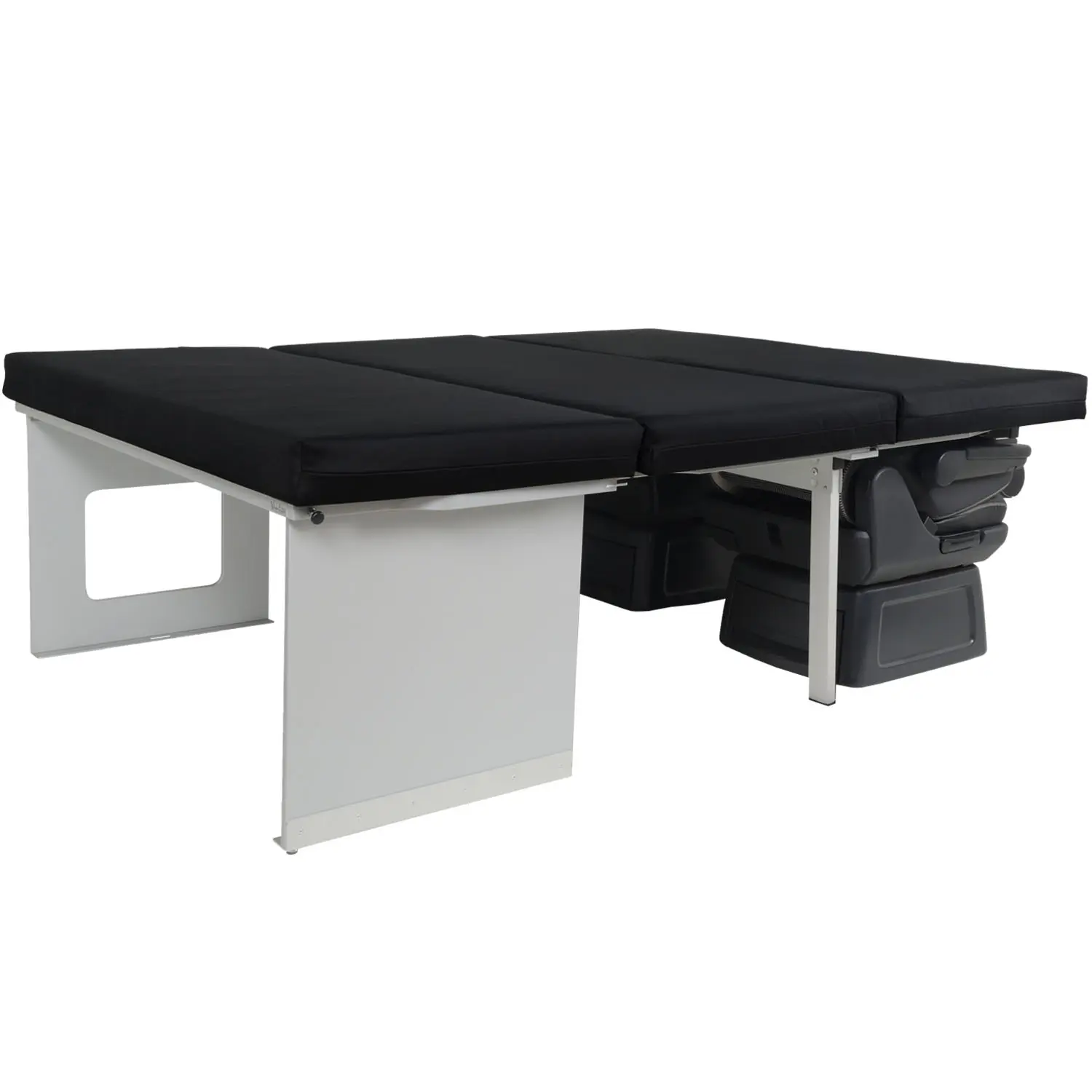 Sleeping system Van Multivan Beach set up with individual front seats