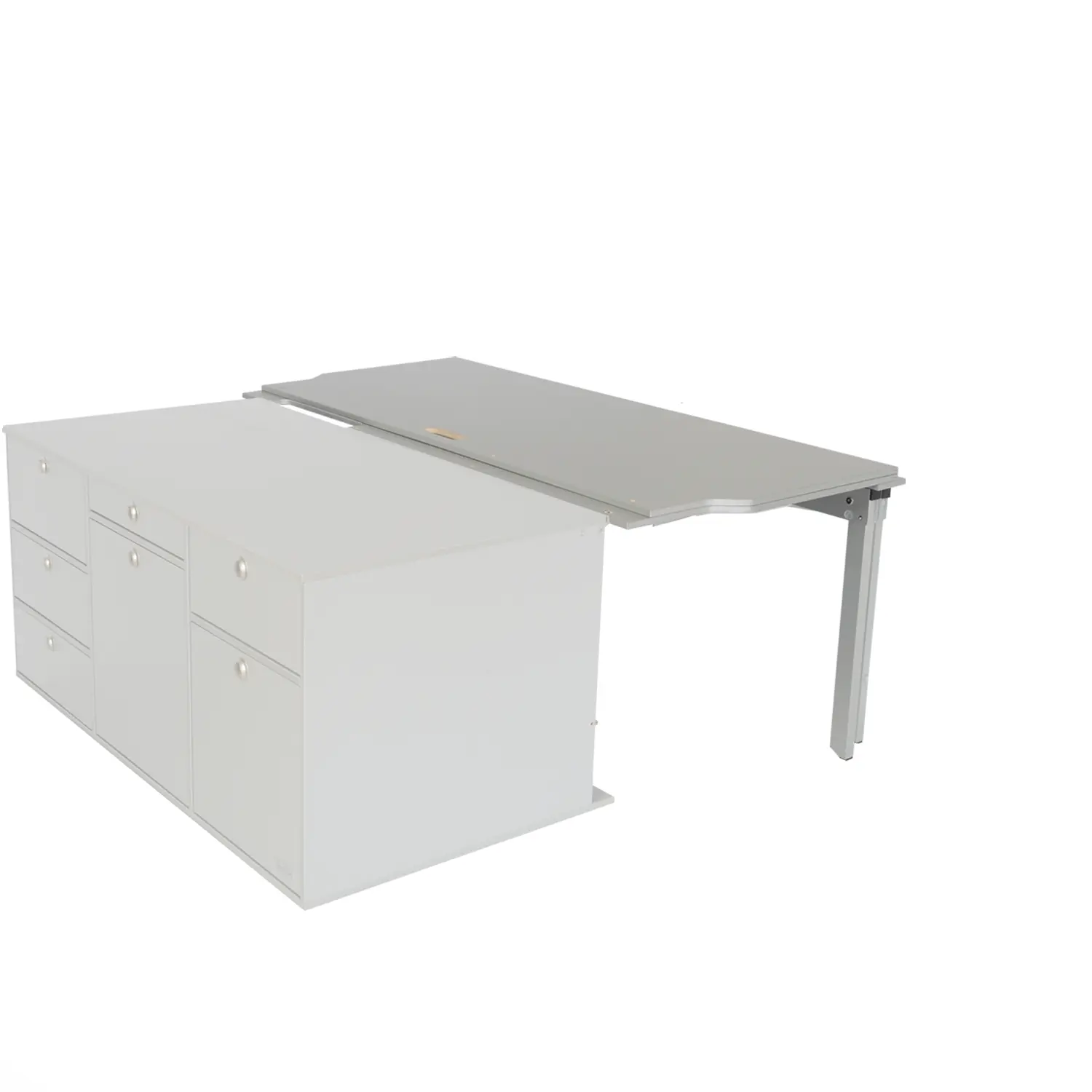 Schlafsystem Van zur Kueche halb aufgebaut