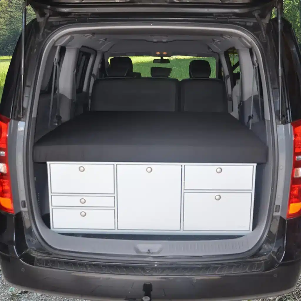 Schlafsystem Van zur Kueche Hyundai H1 Travel Heckansicht