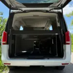 Mercedes Schlafsystem Surfer Heckansicht aufgebaut Stauraum unter Bett