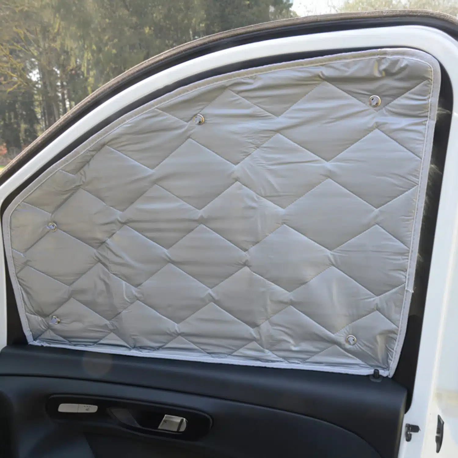 VanEssa thermal mats blackout MB V-Class Vito front passenger side