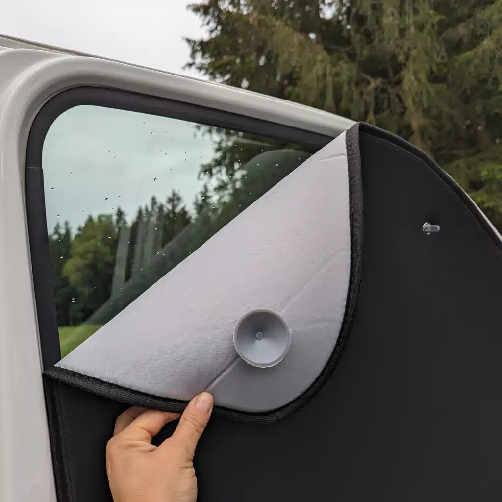 Thermomatten Verdunklung Black Edition Saugnapf außen