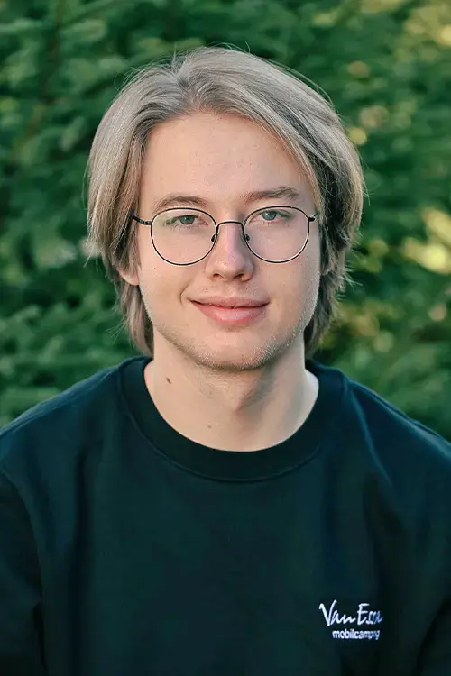 Auszubildender Schreiner