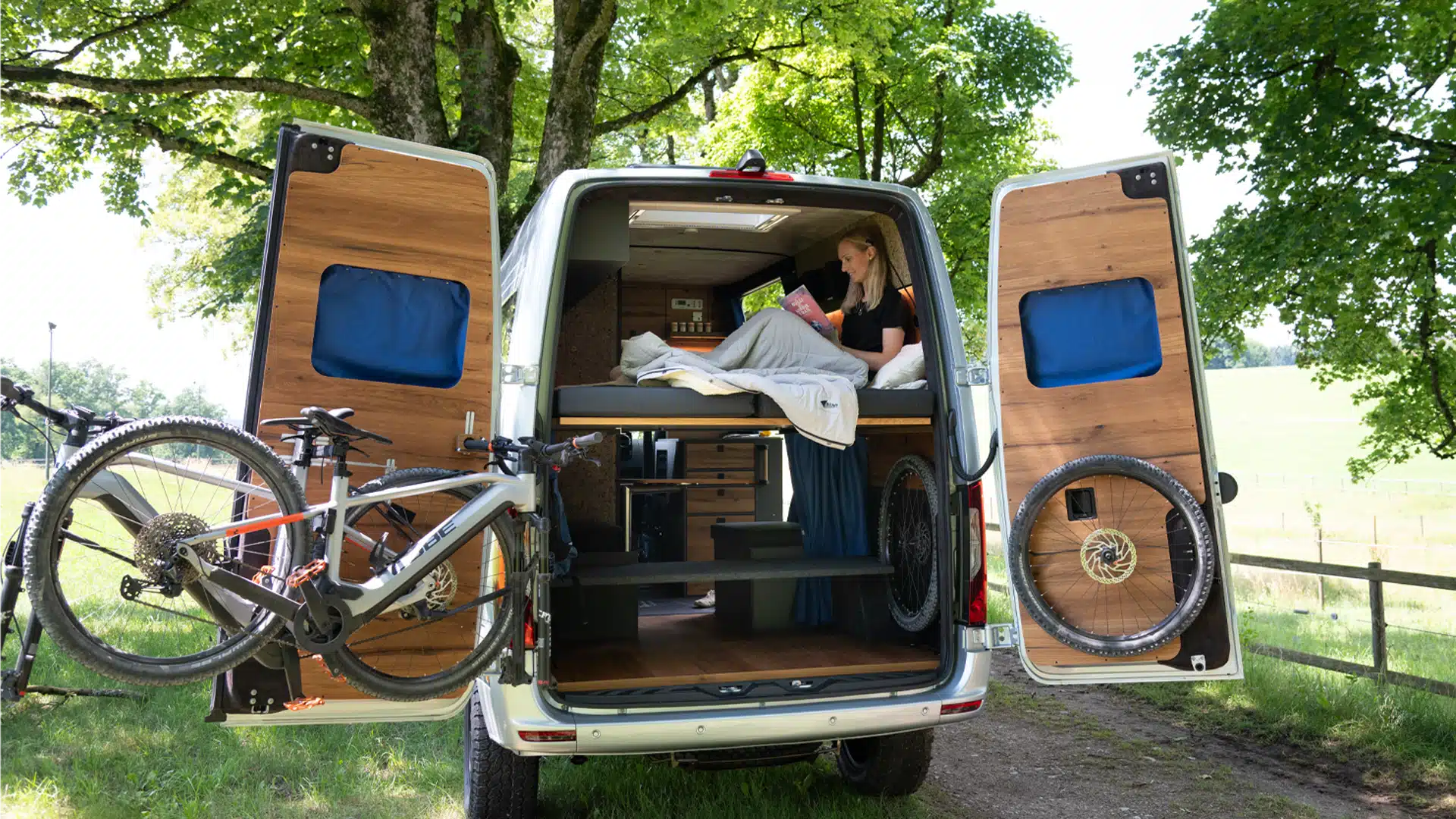 Mercedes Sprinter Campingausbau von VanEssa – Shooting Magdalenenhof, Motiv 8