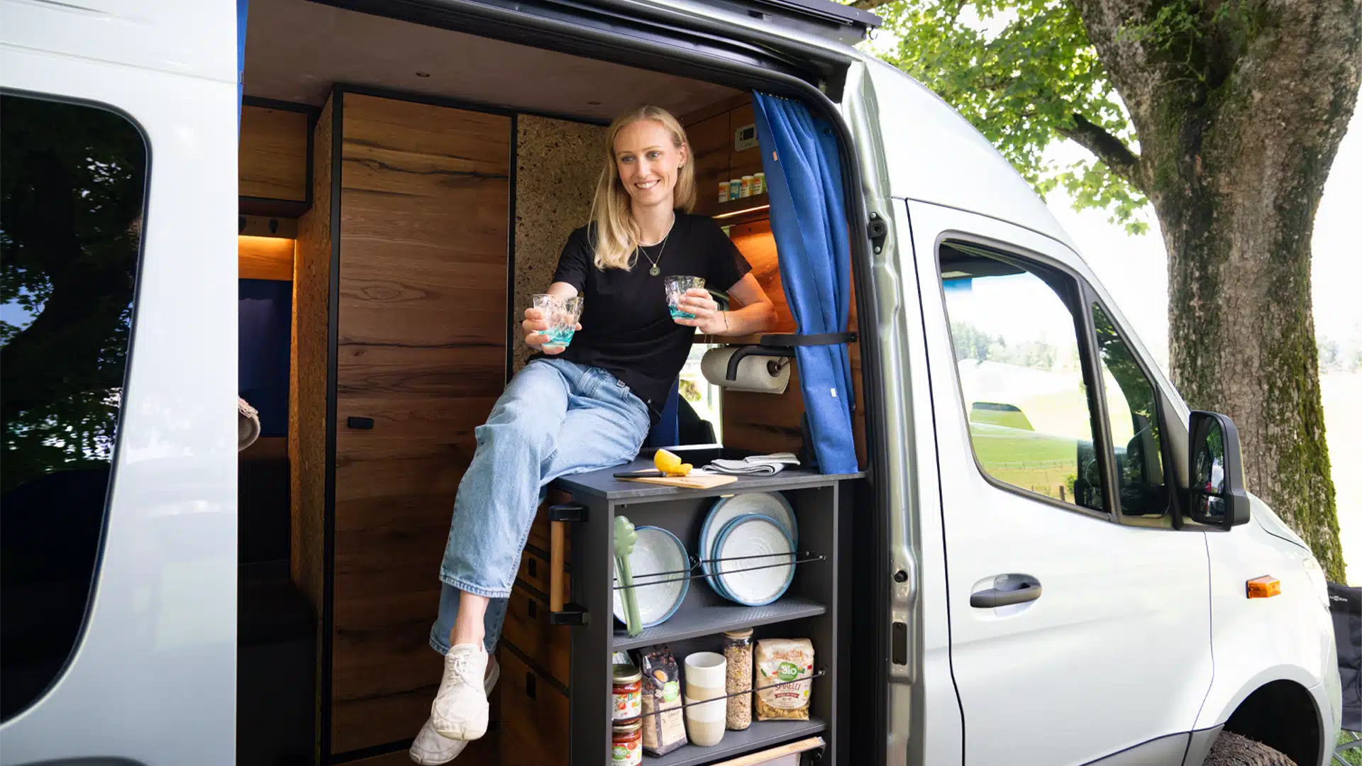 Mercedes Sprinter Campingausbau von VanEssa – Shooting Magdalenenhof, Motiv 4